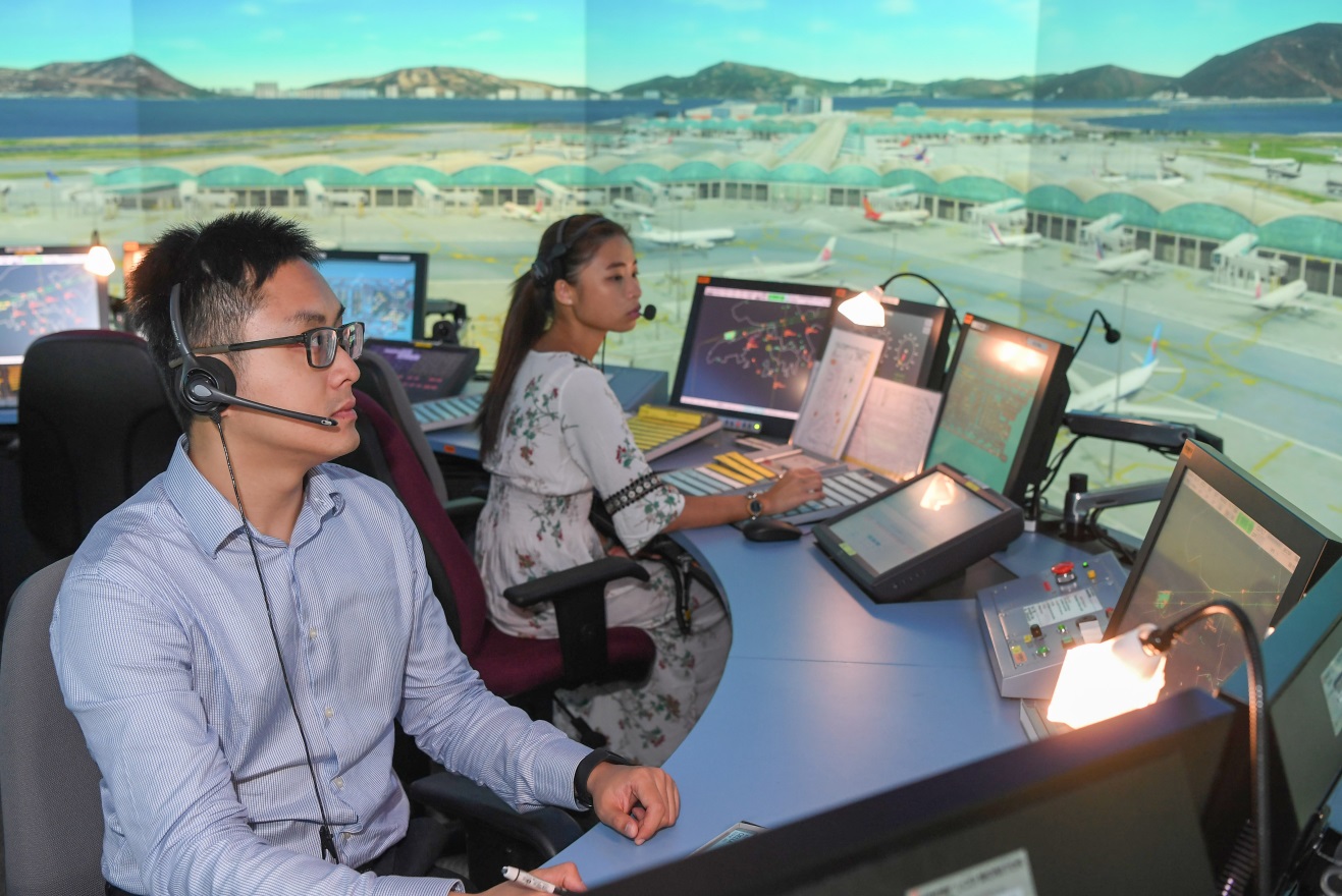 Practical training in the Aerodrome Control Simulator