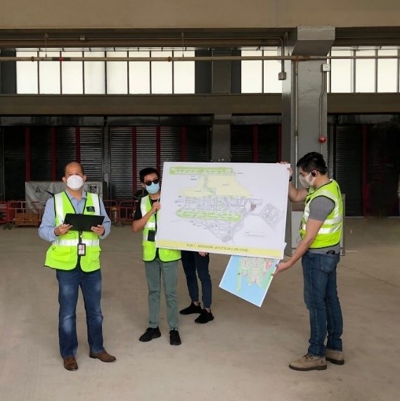 Mr. Albert Ho (on the left) introducing the new North Runway