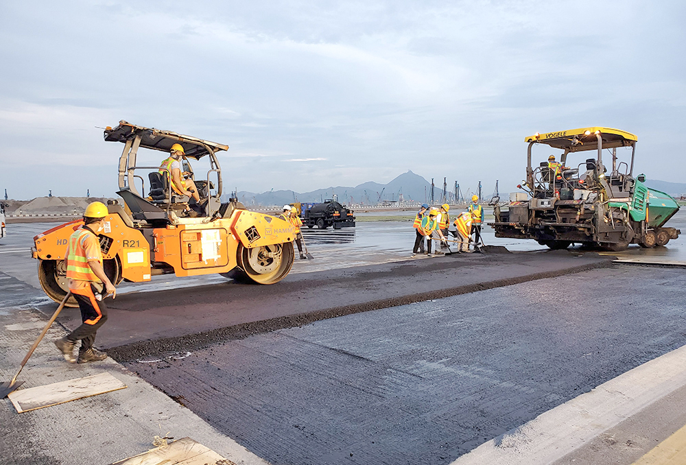 APSD officers conducted site inspections on runway resurfacing works to ensure their compliance with aerodrome licensing requirements.